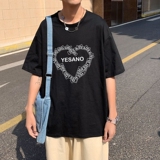 黑色