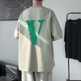 浅绿色