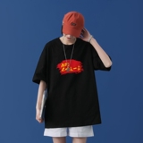 黑色