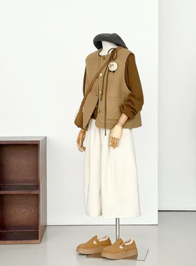 【松果蕾漫】新款百搭美拉德可爱俏皮小个子羊毛马甲HL1101