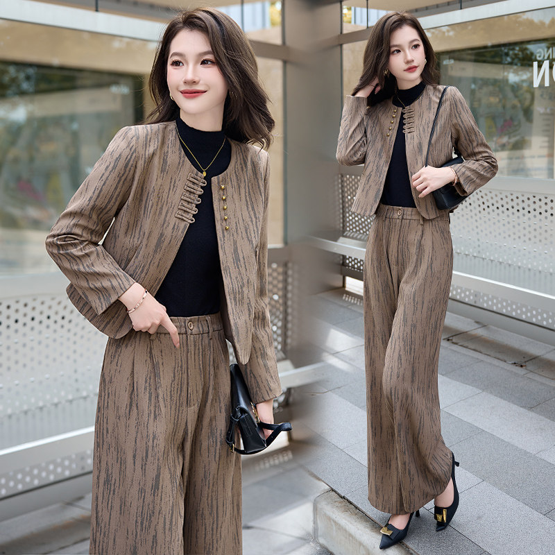高级感气质休闲套装女春秋2025新款老钱风显瘦小西装阔腿裤两件套