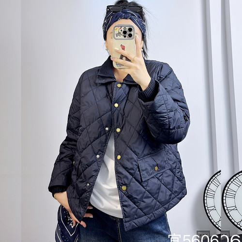 宜语析5606冬加大码轻薄羽绒服女