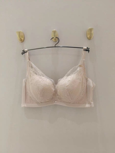 伊维斯新款蕾丝软钢圈气孔杯薄杯透气调整型大胸显小文胸10811184