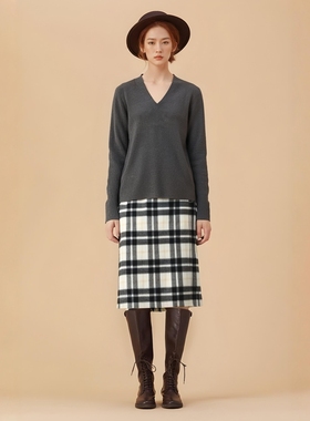 1CB大码女装灰色v领羊毛打底衫套头毛衣针织衫内搭上衣女秋冬新款