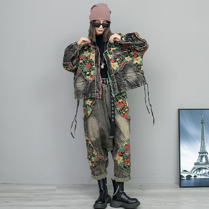 个性时尚套装女春做旧牛仔拼接提花面料宽松立领外套哈伦裤两件套