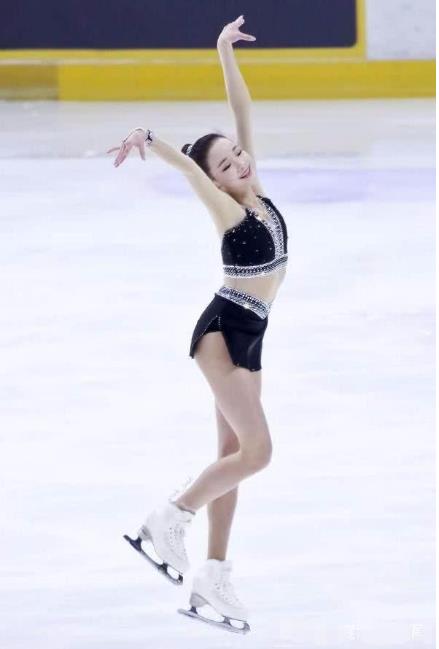 冰舞精灵时尚儿童花样滑冰服装 滑冰裙 比赛表演裙a99