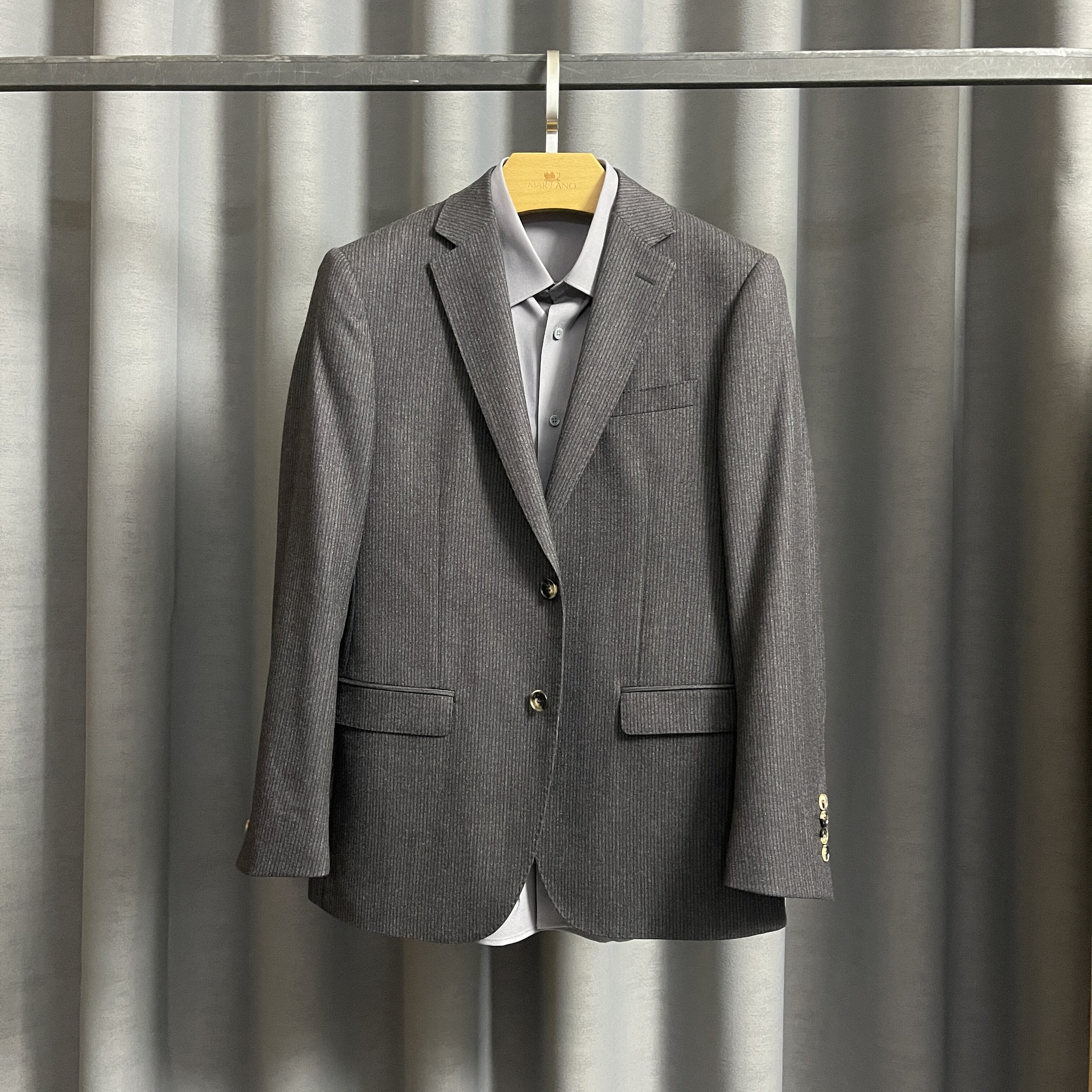 50%绵羊毛 条纹 半精纺男士春秋高品质单西 皮尔卡丹专柜 男西服