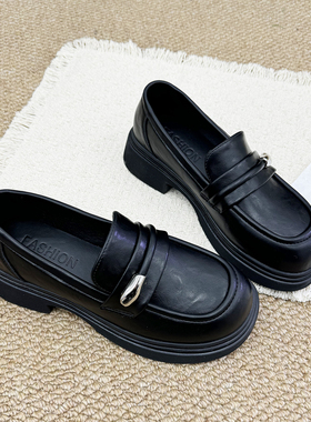 英伦风厚底亮片小皮鞋女2026春季新款一脚蹬平底乐福鞋黑色JK单鞋