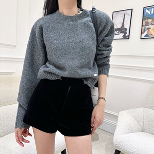 女 小众高级感复古百搭显瘦丝绒短裤 欧洲站2025秋冬新款 设计师款