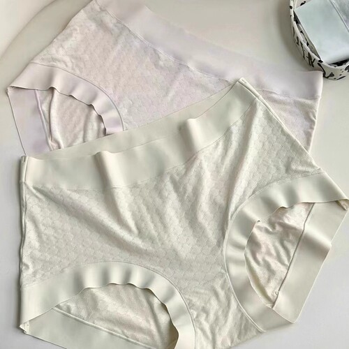 女内裤高弹裸肤大版包臀无痕透气