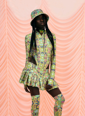 【现货5折】ADRIANA HOT COUTURE 24SS 新款印花连帽连体衣