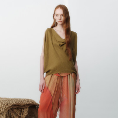 【现货】UNCHATGRIS 26SS 春夏新款荡领无袖上衣 DOUBLEBOO