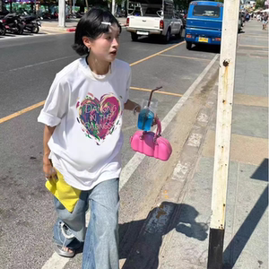 T0225-P25 网红情侣装爱心短袖T恤 24新款潮牌高级感宽松百搭上衣图片