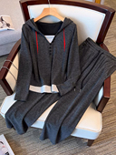 免秒脱 女装 她秘全开裆运动裤 子胸部拉链开口直摸套装