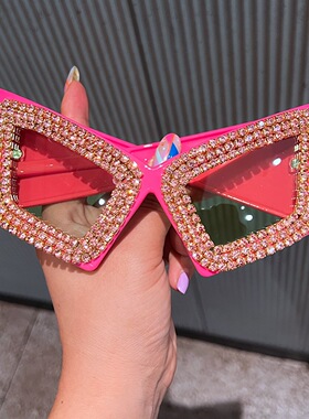 高颜值大框镶钻夸张猫眼太阳镜