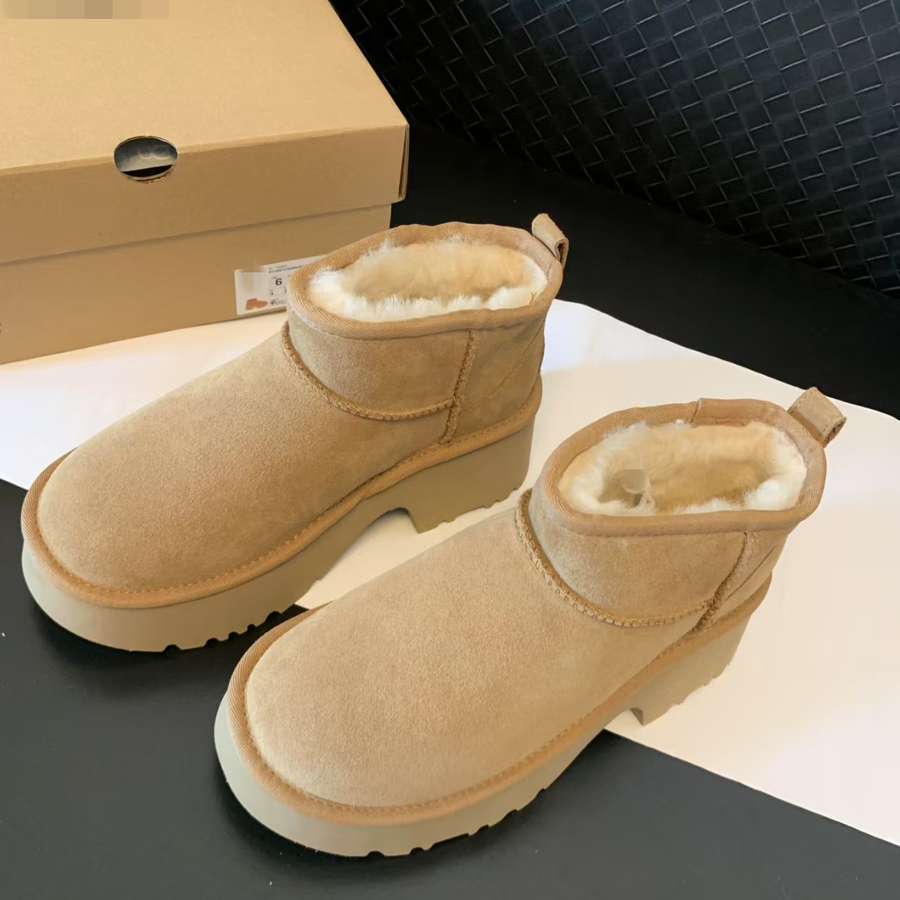 厚底坡跟一脚蹬羊毛保暖休闲短筒