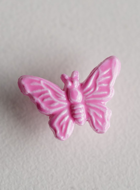 16mmx11mm一颗价英国Textile Garden光亮粉色灵动蝴蝶造型纽扣