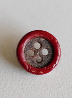 12mm一颗价英国Textile Garden典雅油画感红色凸边椰壳纽扣