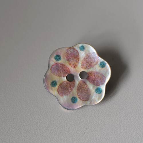 17mm一颗价格英国Textile Garden自然底色紫花瓣松石波点贝壳纽扣