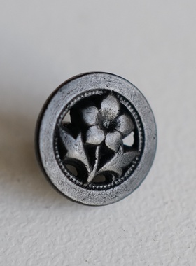 11mm一颗价德国JIM磨砂黑色龙胆花纹理金属纽扣