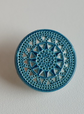 18mm一颗价英国Textile Garden聚酯纤维蓝绿色仿铸铁窗花镂空纽扣