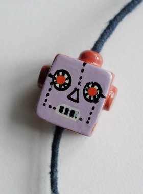 18mm宽19mm高一颗价德国JIM木质紫色脸机器人头鬼马童趣串珠