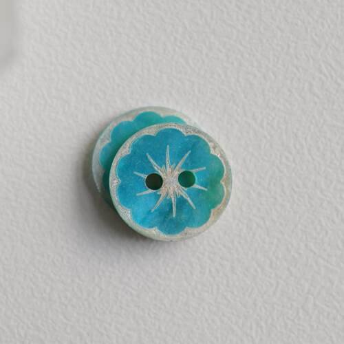 哑光贝壳松石蓝雪绒花图案纽扣