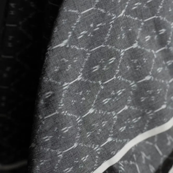 灰底经纬晕染棉布115cm宽