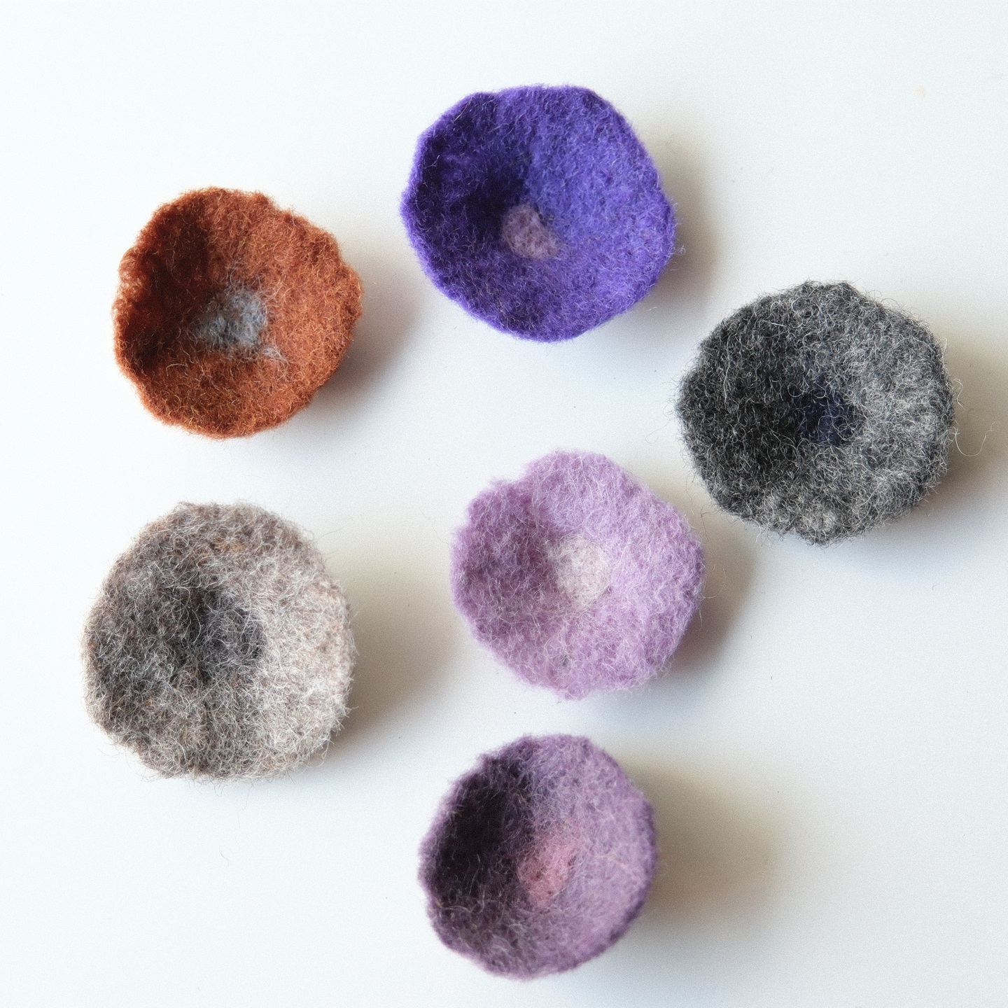 绝版约45mm六色各一个德国JIM神秘大地色系花朵羊毛毡布贴 不含胶