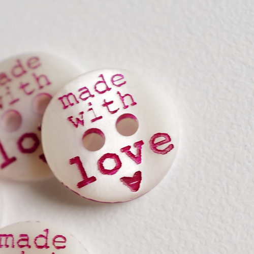 灵动水光madewithlove爱心纽扣