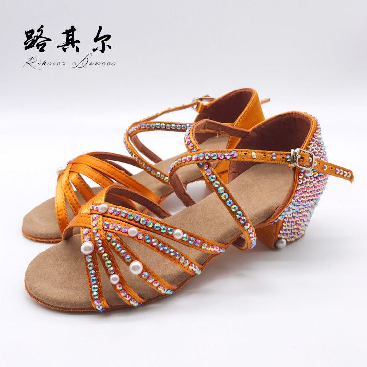 2020新款女童拉丁舞鞋夏季室内底软底成人舞蹈鞋/手工镶钻鞋/珍珠