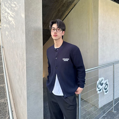 CHESTER CHARLES | 2026新款 男款 logo标识绵羊毛针织开衫