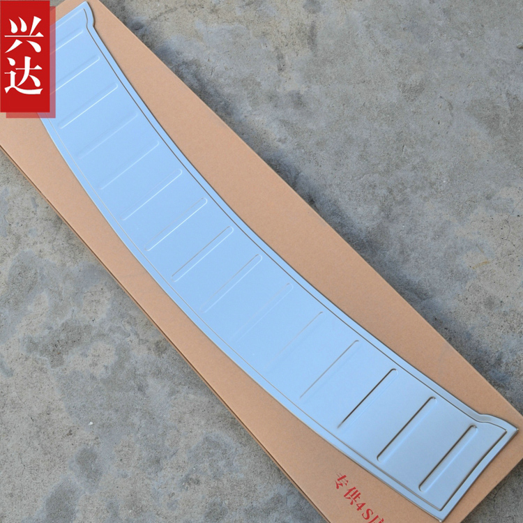 12-13款菲亚特菲跃专用不锈钢后杠踏板外置后护板 Freemont装饰条