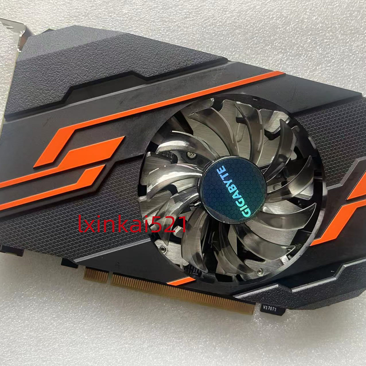 技嘉GV-N1030-2GI 2G 电脑独立显卡GT1030 2G 独显游戏高清显卡