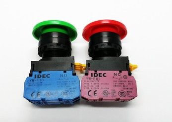 日本和泉 IDEC YW1B-M4E10G  蘑菇头按钮 绿色 一常开 11R 1A1B红