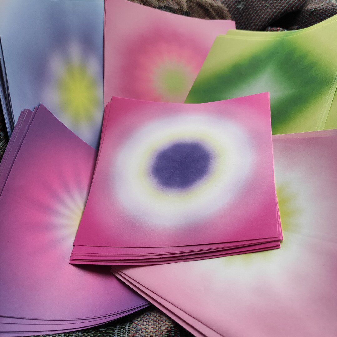 店主原创 少量定制 仿真花朵渐变图案折纸 白牛皮纸韧性好13cm