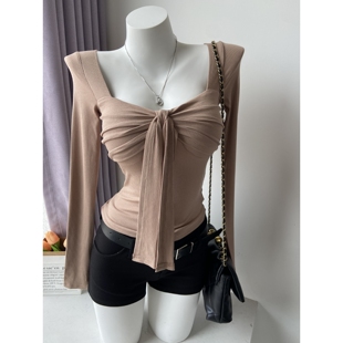 漫画身材~带胸垫收腰显胸长袖上衣褶皱扭结飘带修身弹力性感T恤女
