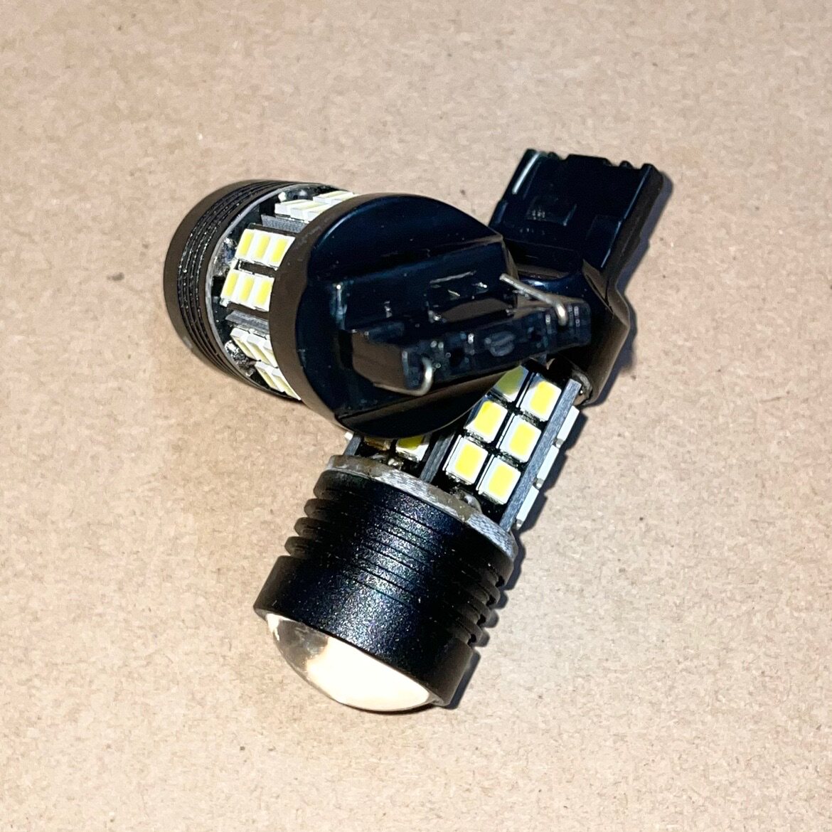 库存研究品 12V5W LED灯使用感如何?