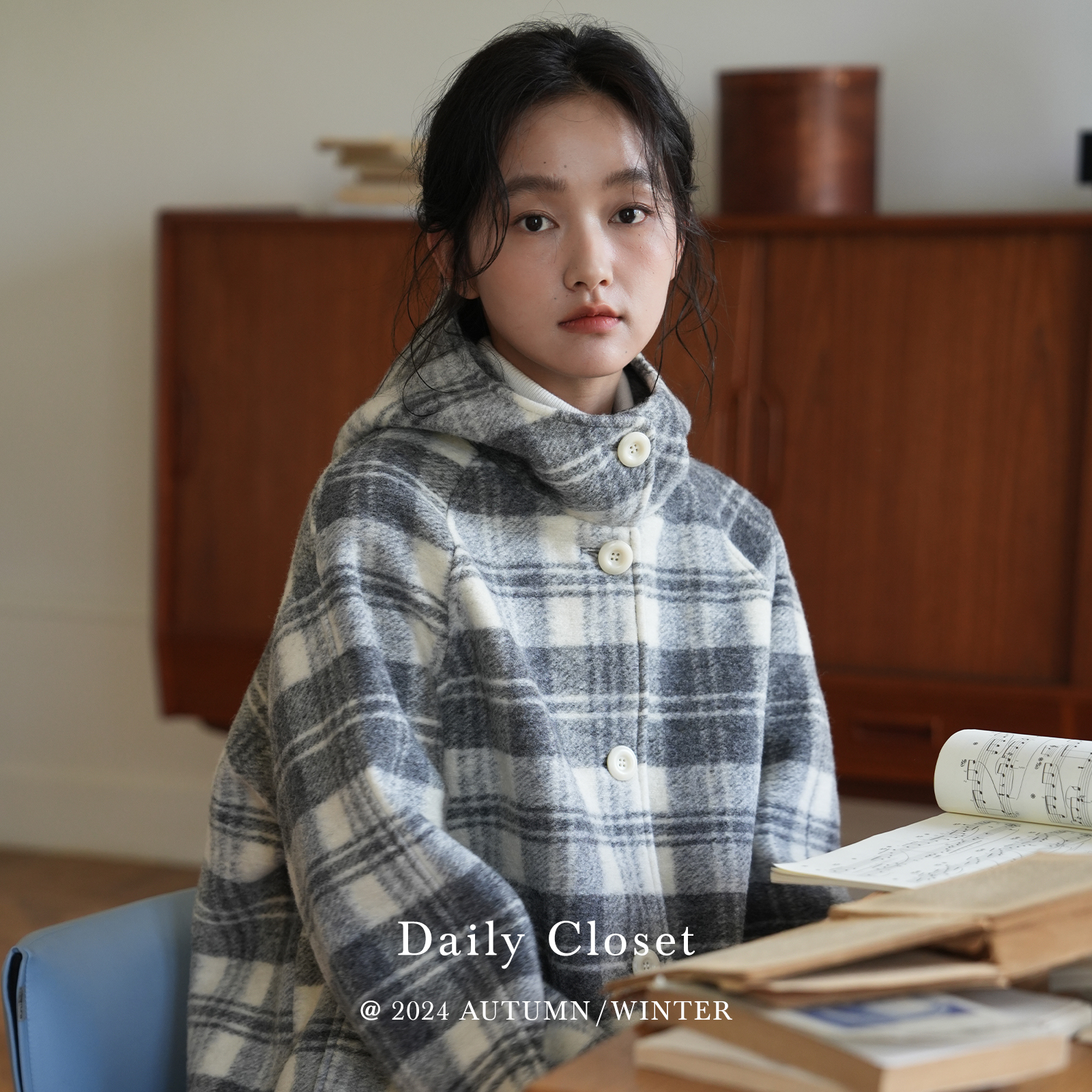 dailycloset节日氛围 冬季新品格纹中长款外套 羊毛连帽大衣女士