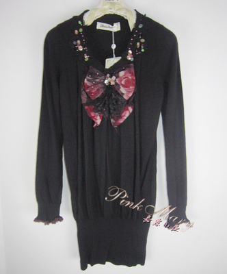 玫瑰传说绣花钉钻中长羊绒衫标齐