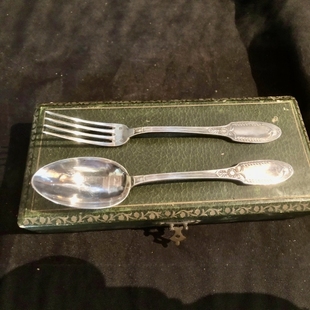 法国银器王者PUIFORCAT博艺府家帝国风格经典天鹅纯银甜品叉勺