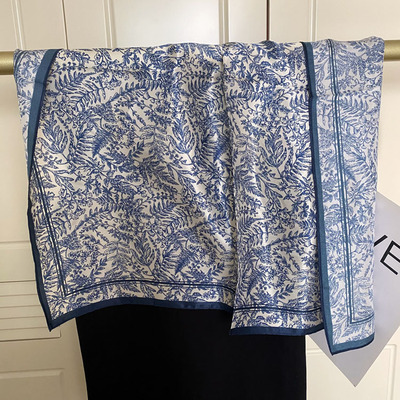 优雅中国风蓝白青瓷100%桑蚕丝围巾65*65cm方巾真丝丝巾护颈领巾