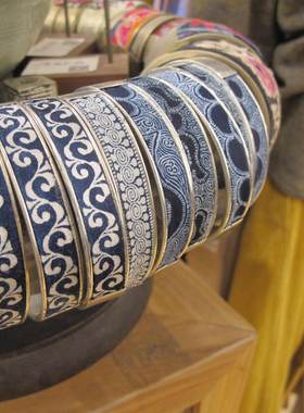 复古风蜡染布苗银手镯