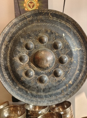 尼泊尔手工实木锣架瑜伽疗愈颂钵疗愈铜锣架子直径铜锣悬挂80的