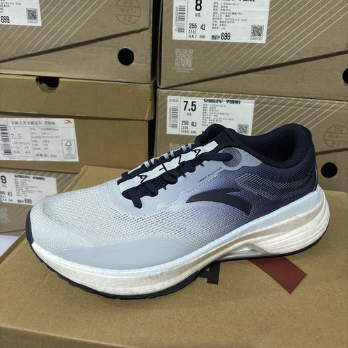 安踏正品轻便减震耐磨男运动跑鞋