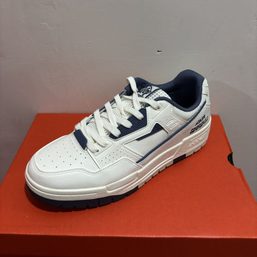 特步正品夏滑板训练男运动小白鞋