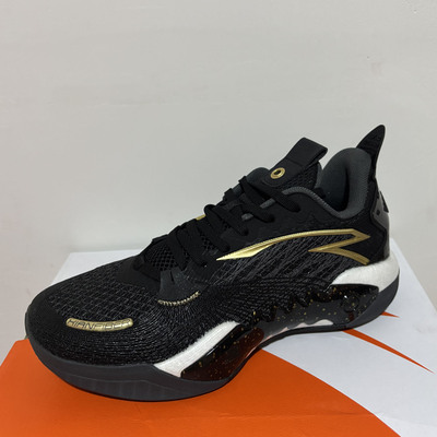 安踏夏狂潮5V2TEAM氮科技篮球鞋