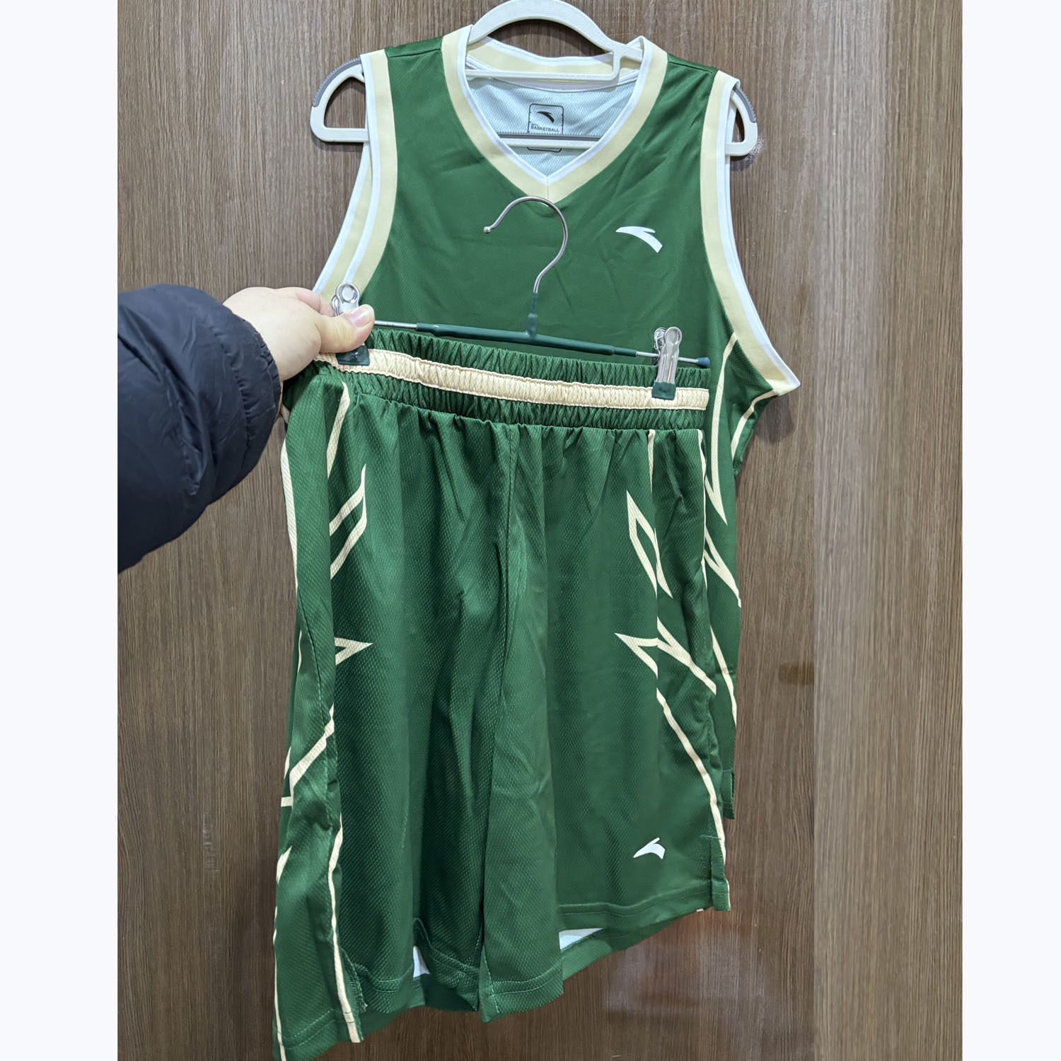 安踏正品夏季休闲无袖背心短裤男青年专业训练篮球套装152431212