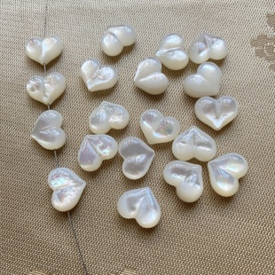 天然白蝶贝爱心雕刻通孔贝壳屁桃diy项链手链耳饰头饰饰品配件