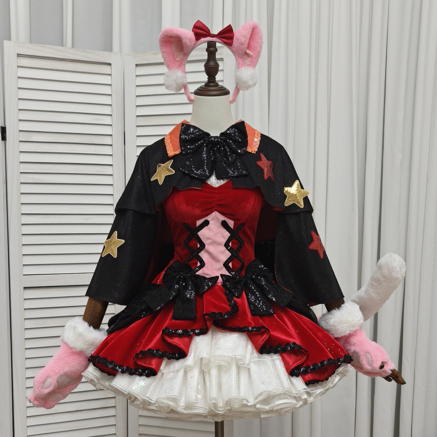 thumbnail for Xiaozhi family folded hell cosplay muse LOVELIVE Tojo Kidsom Maki Nicole concert final payment